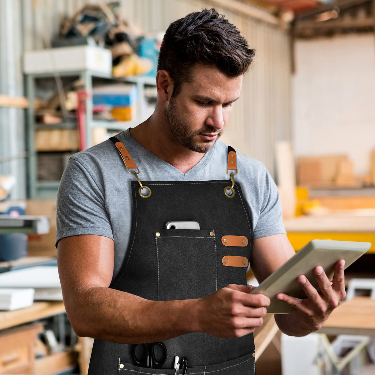 OUNLEN Chef Apron for Men Women Canvas Aprons with 3 Pockets Cross Back Resistant Work Apron for Cooking Grilling Baking BBQ Barber Kitchen
